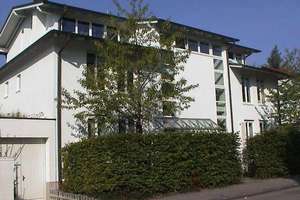 Wunderschöne, helle 2 Zi-Wohnung mit großem Balkon in ruhiger Lage – Die vollständige Adresse der Immobilie erhältst du vom Anbieter., 81243 Pasing, München – Vorschaubild 1