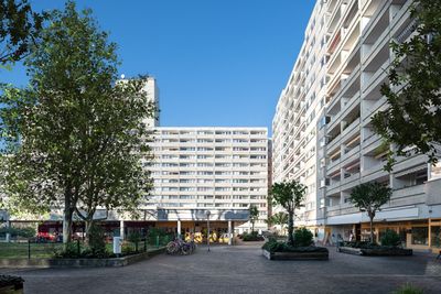 Lichtdurchflutete 1-Zimmer-Wohnung mit Balkon im 6. Stock in Berlin!