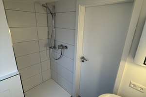 Charmante 1,5-Zimmer-Dachgeschosswohnung in Stuttgart-Ost – mit Einbauküche & Stellplatz – Die vollständige Adresse der Immobilie erhältst du vom Anbieter., 70188 Ostheim, Stuttgart – Vorschaubild 3
