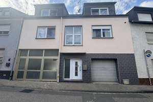 Willkommen in Ihrem neuen Zuhause!!! Charmantes Einfamilienhaus mit Stil, Komfort & viel Platz – Die vollständige Adresse der Immobilie erhältst du vom Anbieter., 56218 Mülheim-Kärlich – Vorschaubild 1