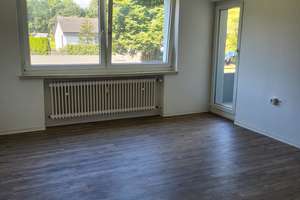 3-Zimmer Wohnung mit Balkon [VAC-18353] – Württemberger Allee 12, 33689 Sennestadt, Bielefeld – Vorschaubild 1