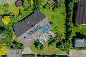 Großzügiges Haus mit uneinsehbarem
Garten im Rasteder Zentrum – Die vollständige Adresse der Immobilie erhältst du vom Anbieter., 26180 Rastede – Vorschaubild 19
