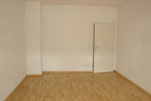 Schöne, helle 3-Raum-Whg. im 3. OG (mit Lift) – Casparistraße 1, 9126 Lutherviertel, Chemnitz – Vorschaubild 3