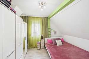 Charmantes Mehrfamilienhaus mit Potenzial und flexiblen Nutzungsmöglichkeiten! – Die vollständige Adresse der Immobilie erhältst du vom Anbieter., 70327 Untertürkheim (Ortsteil), Stuttgart – Vorschaubild 5