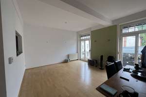 Lage, Lage, Lage  / großzügige 2 Zimmer Wohnung mit Aufzug und Balkon – Die vollständige Adresse der Immobilie erhältst du vom Anbieter., 65183 Mitte, Wiesbaden – Vorschaubild 4