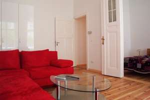 Charmante 2-Zimmer-Altbauwohnung hinter Schloss Charlottenburg