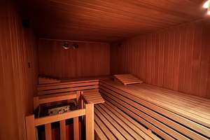 Großzügiges Einfamilienhaus mit Sauna, Weinkeller und idyllischem Garten in Neuss-Gnadental – Die vollständige Adresse der Immobilie erhältst du vom Anbieter., 41468 Gnadental, Neuss – Vorschaubild 34