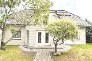 Volksbank Immobilien: Liebe auf den ersten Blick: Ihre Villa, unendliche Möglichkeiten – Die vollständige Adresse der Immobilie erhältst du vom Anbieter., 27367 Ahausen – Vorschaubild 2