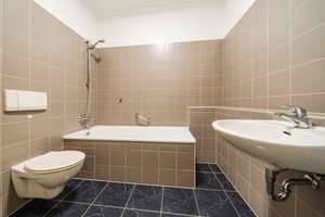 Helle & Schöne 1,5-RW * 2.OG * Einbauküche *  Bad mit Wanne & WMA * zentral * sehr gute ÖPNV * TOP * – Warthaer Straße 37, 1157 Cotta (Stadtteil), Dresden – Vorschaubild 10