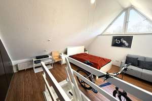 Wohnglück über zwei Ebenen mit sonniger Loggia! – Die vollständige Adresse der Immobilie erhältst du vom Anbieter., 26125 Nadorst, Oldenburg (Oldenburg) – Vorschaubild 9