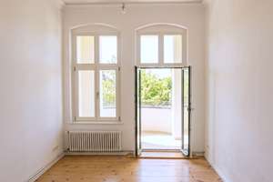 Eleganter Altbauklassiker in Steglitz: Großzügige 4-Zimmer-Wohnung mit Loggia & Balkon – Birkbuschstraße 38, 12167 Steglitz, Berlin – Vorschaubild 2