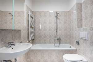 *SCHICKES Apartment, ZENTRALE Lage, STILvolle EBK, Balkon, Hbf & City 7 Min, FH 10 Min* – Ruhrstraße 4, 99085 Krämpfervorstadt, Erfurt – Vorschaubild 19