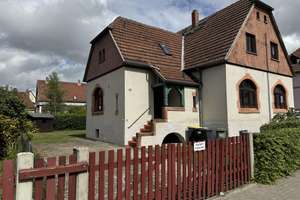 Denkmalgeschützte Doppelhaushälfte – Die vollständige Adresse der Immobilie erhältst du vom Anbieter., 65462 Ginsheim-Gustavsburg – Vorschaubild 1