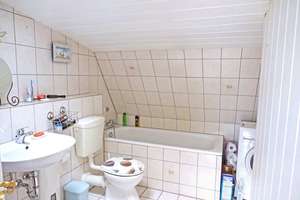 Dachgeschosswohnung mit Dachterrasse und Rheinblick – Die vollständige Adresse der Immobilie erhältst du vom Anbieter., 65347 Eltville am Rhein – Vorschaubild 4