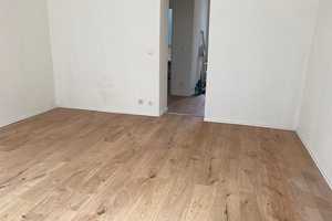 Frisch renovierte 1-Zimmer-Wohnung in zentraler Lage – Südstrasse 25, 47798 Krefeld – Vorschaubild 1