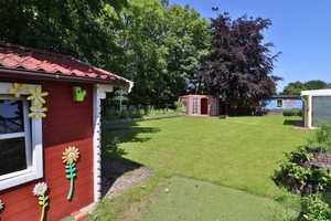 Liebevoll gepflegter Bungalow mit Wintergarten, großem Garten, Carport, Garage und Ausbaureserve – Nordfriesland (Kreis) – Vorschaubild 6