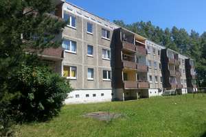 2 Zimmer Wohnung im EG mit Balkon