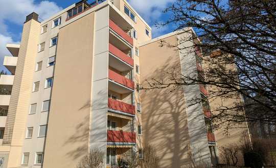 3,5-Zimmer-Eigentumswohnung mit individuellem Grundriss und Teil-Seesicht