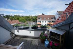 Provisionsfrei!  4-Zimmer-Dachgeschosswohnung mit Balkon und Stellplatz in Pfersee! – Die vollständige Adresse der Immobilie erhältst du vom Anbieter., 86157 Pfersee-Nord, Augsburg – Vorschaubild 5