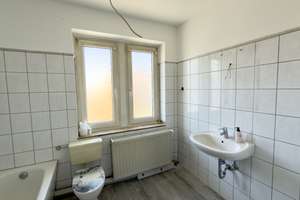 Modernisiert & Helle 2 Zimmer Wohnung inkl. Küche im Mietpreis – Ritterstraße 55, 42659 Burg/Höhscheid, Solingen – Vorschaubild 5