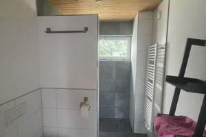Einfamilienhaus mit Büros oder Boarding-House im EG