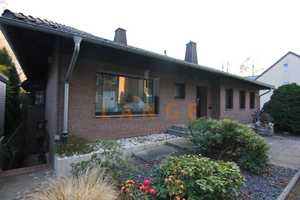 :::ZENTRALE LAGE:::BUNGALOW:::SCHÖNES GRUNDSTÜCK:::EINLIEGERWOHNUNG:::
GARAGE::: – Rhein-Sieg-Kreis – Vorschaubild 2