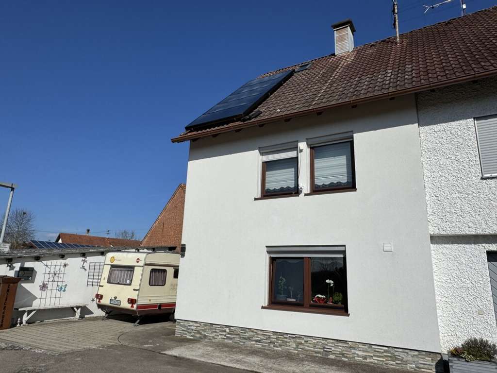 Immobilie in Münsingen - Doppelhaushälfte in ruhiger Lage in Magolsheim - Bild 0