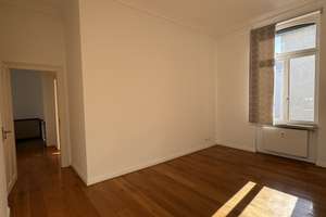 Spacious Townhouse with 5 rooms and 3 balconies – Adelheidstr. 54, 65185 Mitte, Wiesbaden – Vorschaubild 5