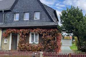 NEUER KP---DAS GLÜCK hat ein ZUHAUSE!  REH Bj.1921- in beliebter Wohnlage- Garage & großem Garten – Damaschkestraße 12, 8529 Plauen – Vorschaubild 1