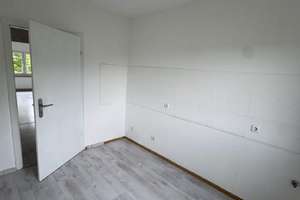 Sofort verfügbar: Frisch renovierte 3-Zimmer Wohnung in Siegen-Fludersbach – Auf der Hohenfuhr 27, 57074 Siegen, Siegen – Vorschaubild 9