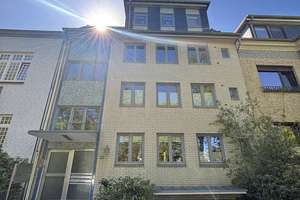 Große Wohnung, Blick ins Grüne, 2 helle große Zimmer,  sofort frei,   im "Auenviertel"