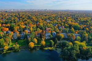 7.545,-pro QM- EXKLUSIVES WOHNEN mit Travertin-Interior -440qm Privatgarten mit Teich +Rooftop-Pool – Die vollständige Adresse der Immobilie erhältst du vom Anbieter., 14193 Grunewald, Berlin – Vorschaubild 2