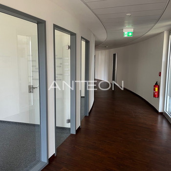 Airport Office Four II | Bodentiefe Fenster | flexible Raumaufteilung
