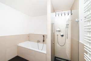 Traumhafte Luxuswohnung mit eigenem Garten zu vermieten – Kaiserin-Augusta Allee 86, 10589 Charlottenburg, Berlin – Vorschaubild 10