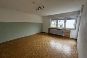 Schöne Drei-Zimmer-Dachgeschosswohnung in Toplage von KA-Grötzingen. – Die vollständige Adresse der Immobilie erhältst du vom Anbieter., 76229 Grötzingen, Karlsruhe – Vorschaubild 2