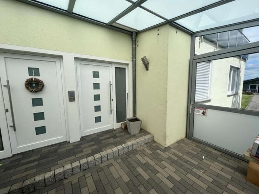 Immobilie in Lage - Zweifamilienhaus mit großem Potential - ideal für Eigennutzer & Kapitalanleger - Selbstversorger -  - Bild 0