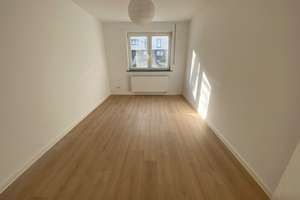 Attraktive 3-Zimmerwohnung in Top-Lage von Wiesbaden – Renoviert, mit Balkon und perfekter Anbindung – Hollerbornstraße 85, 65197 Rheingauviertel / Hollerborn, Wiesbaden – Vorschaubild 5