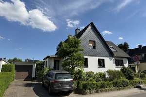 Ankommen. Wohlfühlen. Zuhause sein. – Freistehendes Wohnhaus in begehrter Lage von Mülheim-Saarn
