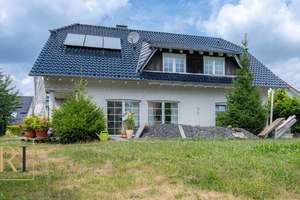 Viel Platz, viel Stil – Wohntraum in Arnsbergs Bestlage – Die vollständige Adresse der Immobilie erhältst du vom Anbieter., 59757 Arnsberg – Vorschaubild 2