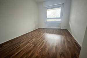 Großzügige 4-Zimmer-Wohnung mit Balkon im EG! – Jacobsallee 4, 45239 Essen – Vorschaubild 10