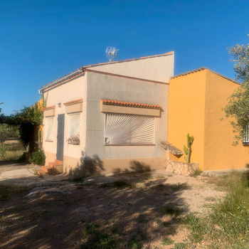 Camarles – Landhaus mit 2 Schlafzimmern, renovierungsbedürftig