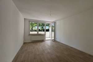 ++  Bequem im Erdgeschoss 3-Zimmer-Wohnung  mit DUSCHE  ++ – Carl-von-Ossietzky-Straße 112, 9127 Gablenz, Chemnitz – Vorschaubild 5