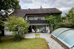 Großzügiges Ein- oder Zweifamilienhaus mit Pool in Benthe – Flexibilität trifft Wohnkomfort – Lakefeldstraße 15, 30952 Hannover (Kreis) – Vorschaubild 1
