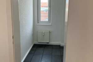 Optimal geschnittene 2-Zimmer-Wohnung mit Balkon in Top-Lage Düsseldorf – Cantadorstraße 00, 40211 Düsseldorf – Vorschaubild 6