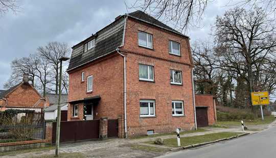 Bild von Mehrfamilienhaus mit 3 hellen Wohnungen in der Fachwerkstadt Grabow - gute Lage