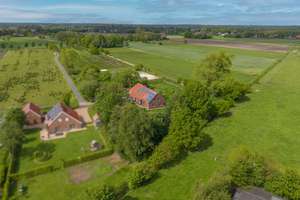 Energetisch saniertes Wohnhaus in Moorhusen – Resthof mit Scheune, Stall und Weideland – Die vollständige Adresse der Immobilie erhältst du vom Anbieter., 26624 Südbrookmerland – Vorschaubild 1