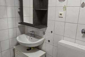 Hübsche Dachgeschosswohnung 3 Zimmer wird renoviert übergeben! – Essener Strasse 355, 46047 Bermensfeld, Oberhausen – Vorschaubild 13