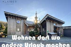 Schönes, Exclusiv ausgestattetes Luxus Haus mit Pool,Aussenküche, W.garten, ELW, Garage, ruhige Lage – Göppingen (Kreis) – Vorschaubild 1