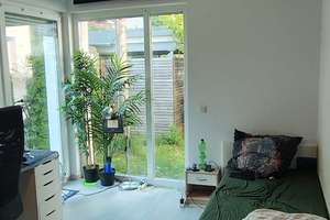 Bezugsfrei ab 01.10.- Möbliertes 1 Zimmer Apartment