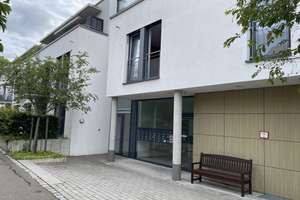 Exklusive 3-Zimmerwohnung im Betreuten Seniorenwohnen mit Terrasse, Einbauküche, TG-Platz – Bertramstr. 24, 70327 Luginsland, Stuttgart – Vorschaubild 2
